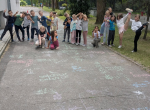 Uczniowie klasy 1a poznali tajniki dodawania "pod kreską"