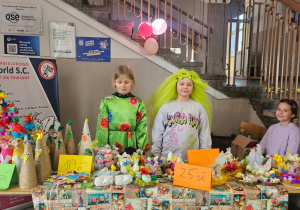 Prace uczniów - kolorowe, świateczne