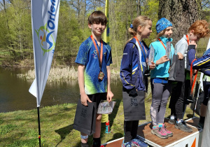 Wojtek z klasy 3c na podium ze srebrnym medalem