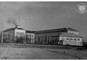 Zdjęcie szkoły od południowo-wschodniej, 1968 rok.